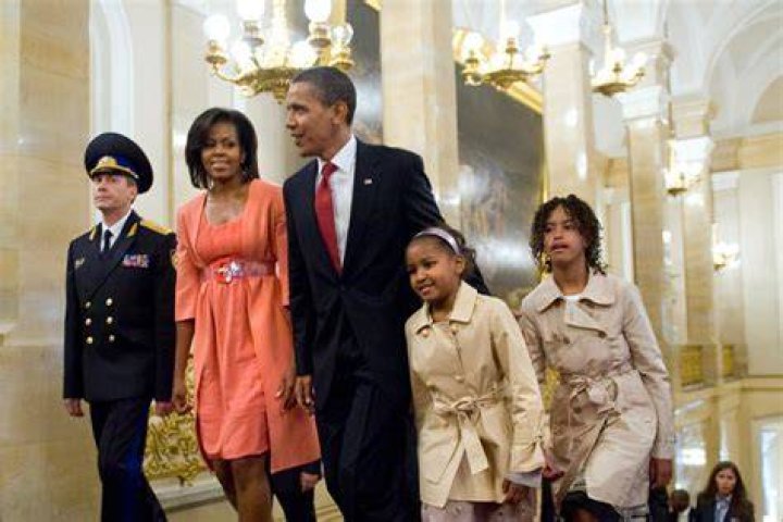 19112811265102obamafamilythanksgiving2019supertease CNN