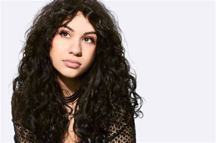 Alessia Cara Bio, Net Worth, Height