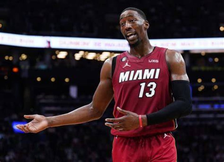 Bam Adebayo rants about unprofessionalism from refs during Miami Heat