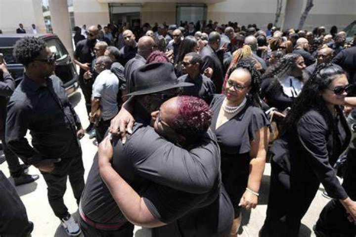 Big Show’s Father’s Funeral Is The Most Unhinged Segment In WWE