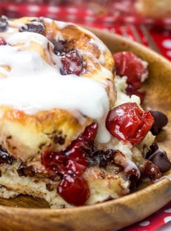 Black Forrest Sweet Rolls Breakfast recipes sweet, Sweet roll, Sweet