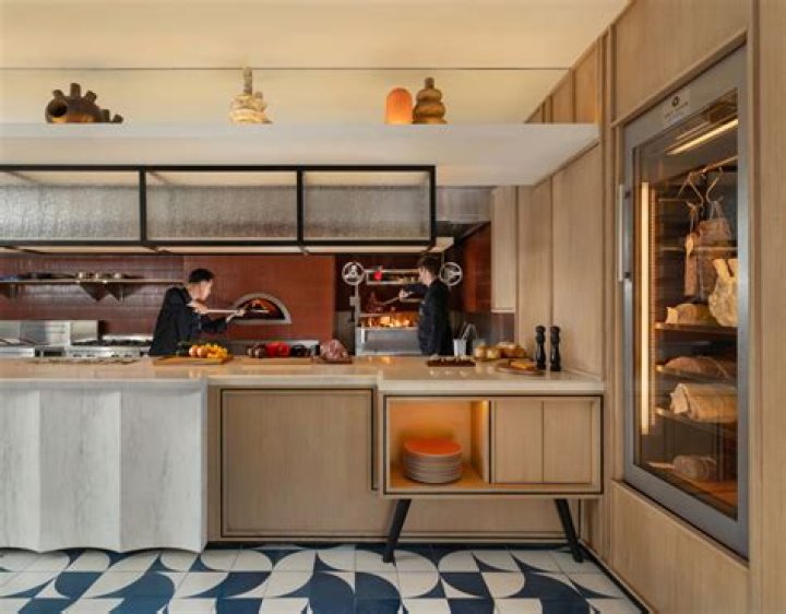 CALIMEX BAR & GRILL LAUNCHES NEW SUKHUMVIT BRANCH