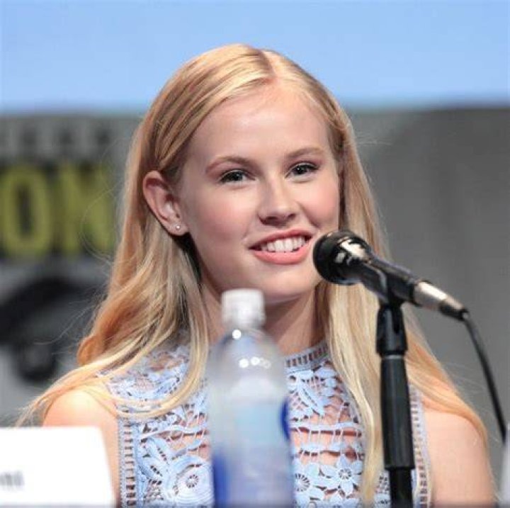 Danika Yarosh photos, including production stills, premiere photos and