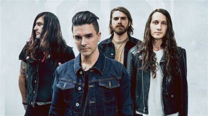 Dashboard Confessional's Chris Carrabba on New Record 'I Have