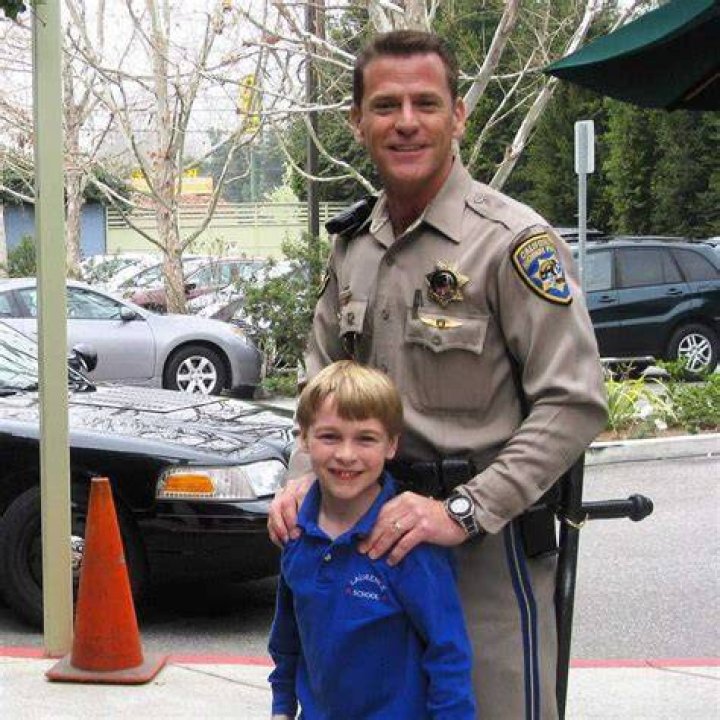 David Sanov 5 quick facts about Alison Sweeney's husband Tuko.co.ke