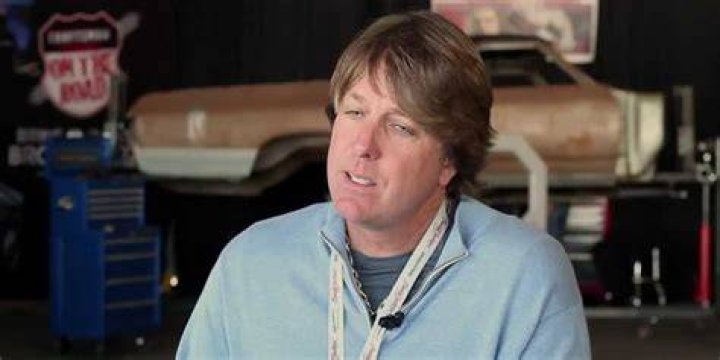 Dennis Collins wiki Details on his business and net worth!