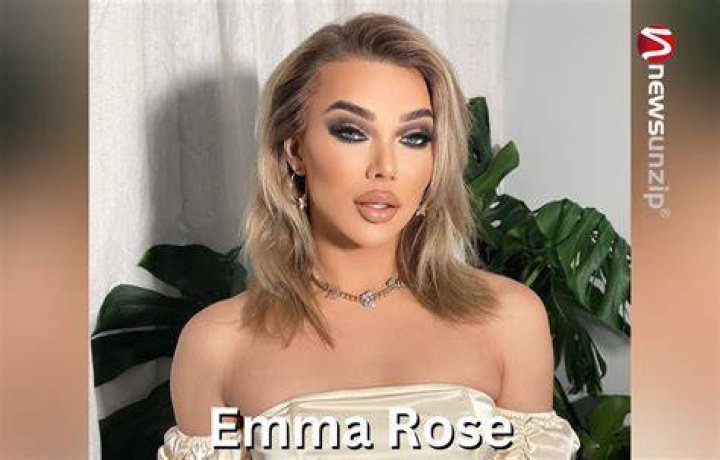 Emma Rose at Vancouver, British Columbia Your Fashion Guru