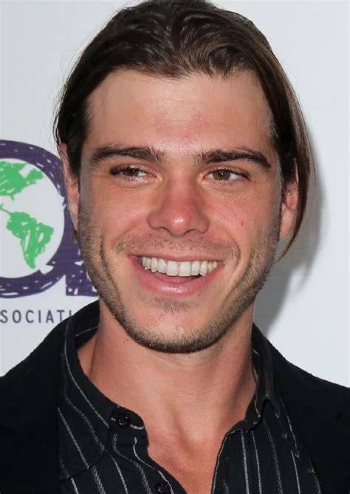 Exploring The Height Of Matthew Lawrence