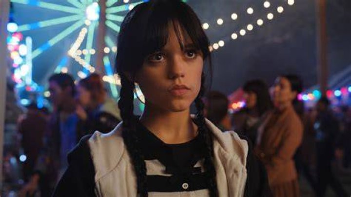 Jenna Ortega's mom Natalie furiously slams her smoking habit after new