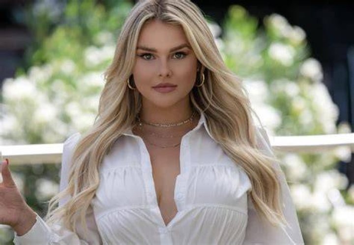 Kinsey Wolanski (kinsey) &bull; Instagram photos and videos