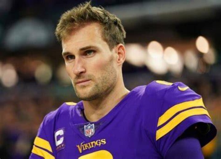 Kirk Cousins Biography, Age, Height, Family, Wife & Net Worth Celeb