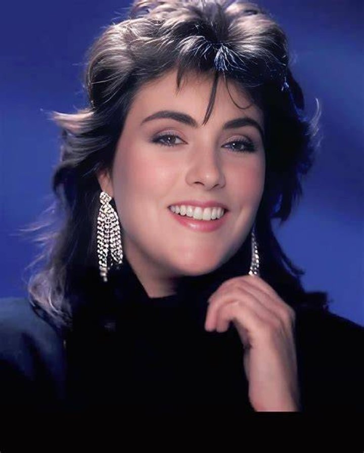 Laura Branigan's Marital History Unveiled