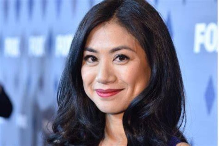 Liza Lapira Height, Weight, Age, Boyfriend, Biography, Family, Facts