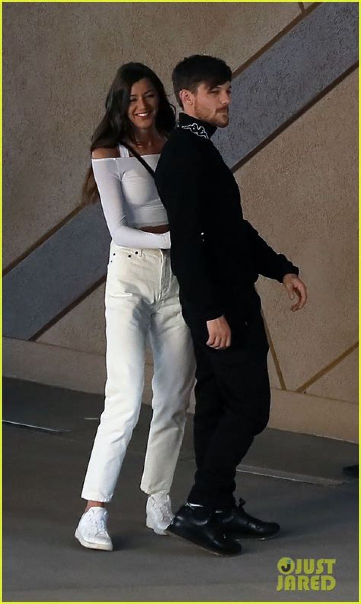 Louis Tomlinson and Eleanor Calder 24 Celebrity Couples Who Have