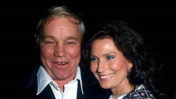 Oliver Lynn Cause Of Death Who Is His Wife?