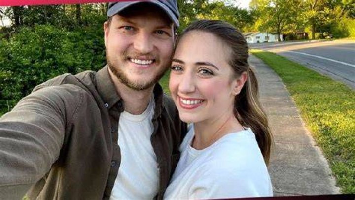 Reed Robertson age, height, net worth 2023, wife, girlfriend, kids