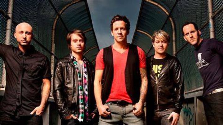 Simple Plan rocks thousands in Jakarta Entertainment The Jakarta Post