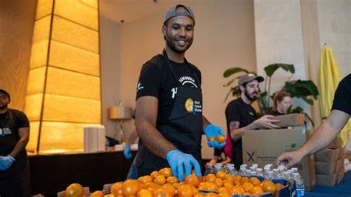 Stunning 1M donation leads efforts of Unlikely Heroes at Dallas gala