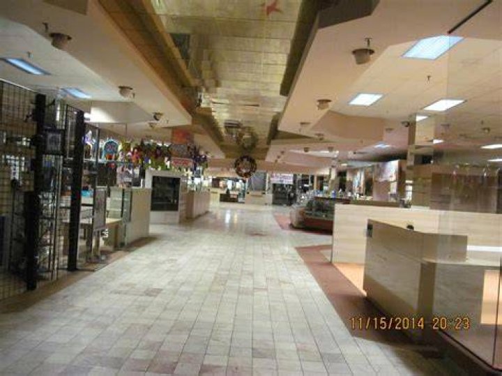WASHINGTON SQUARE MALL INDIANAPOLIS, IN. SUPER VINTAGE! YouTube