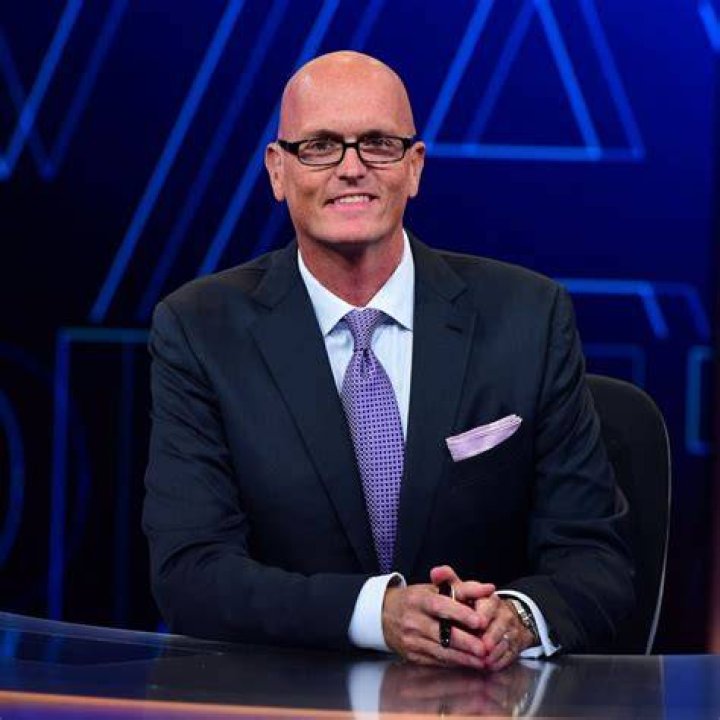 Where is Scott Van Pelt? Why Joe Buck, wife Michelle BeisnerBuck are